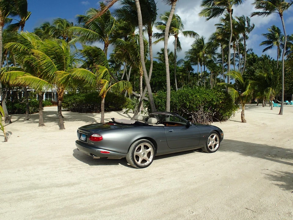 2002 Jaguar X100 XKR - Image 30 of 31
