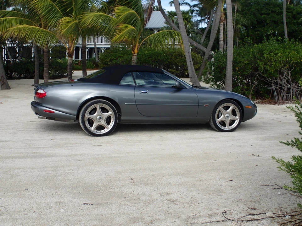 2002 Jaguar X100 XKR - Image 25 of 31