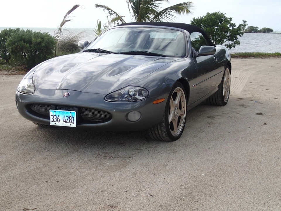 2002 Jaguar X100 XKR - Image 16 of 31