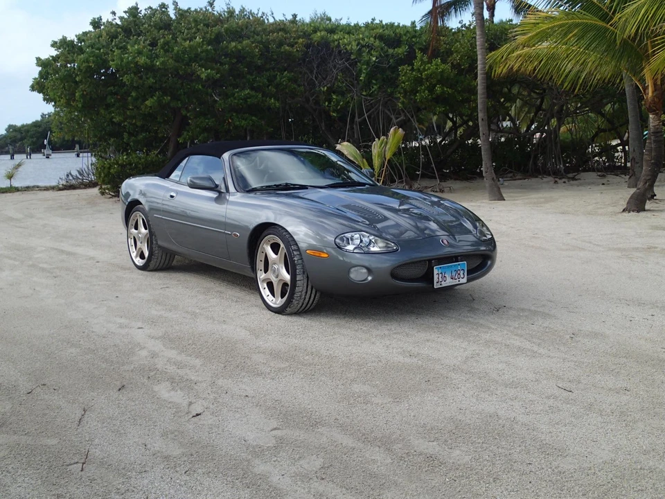 2002 Jaguar X100 XKR - Image 24 of 31