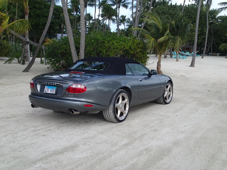 2002 Jaguar X100 XKR - Image 27 of 31