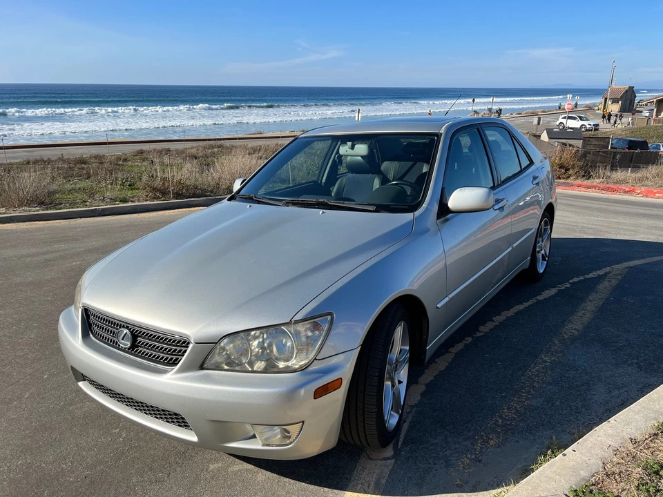 2002 Lexus IS 1st Gen - Image 6 of 31