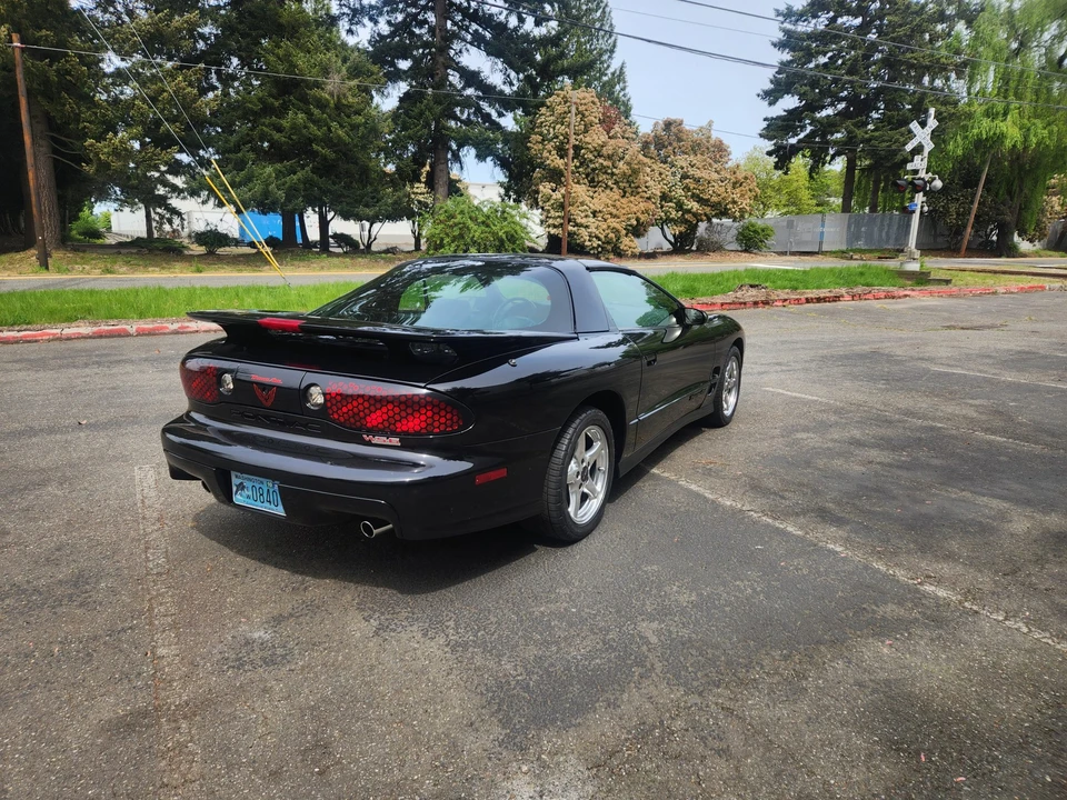 2002 Pontiac Firebird Trans Am 4th Gen - Image 8 of 31