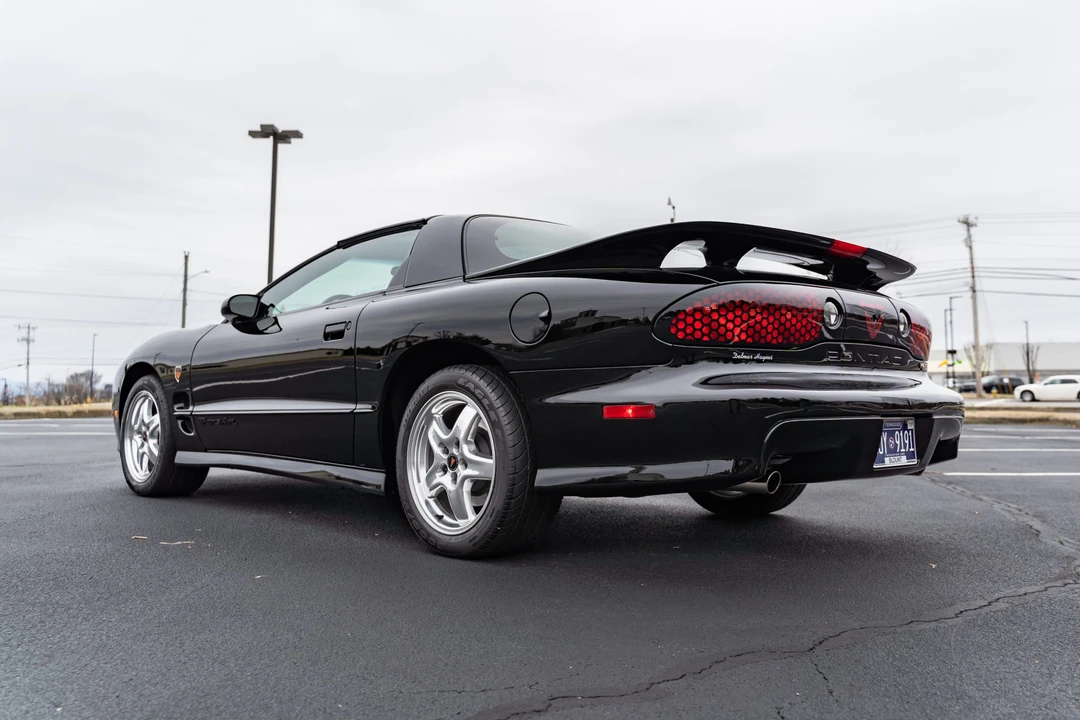 2002 Pontiac Firebird Trans Am 4th Gen - Image 11 of 31