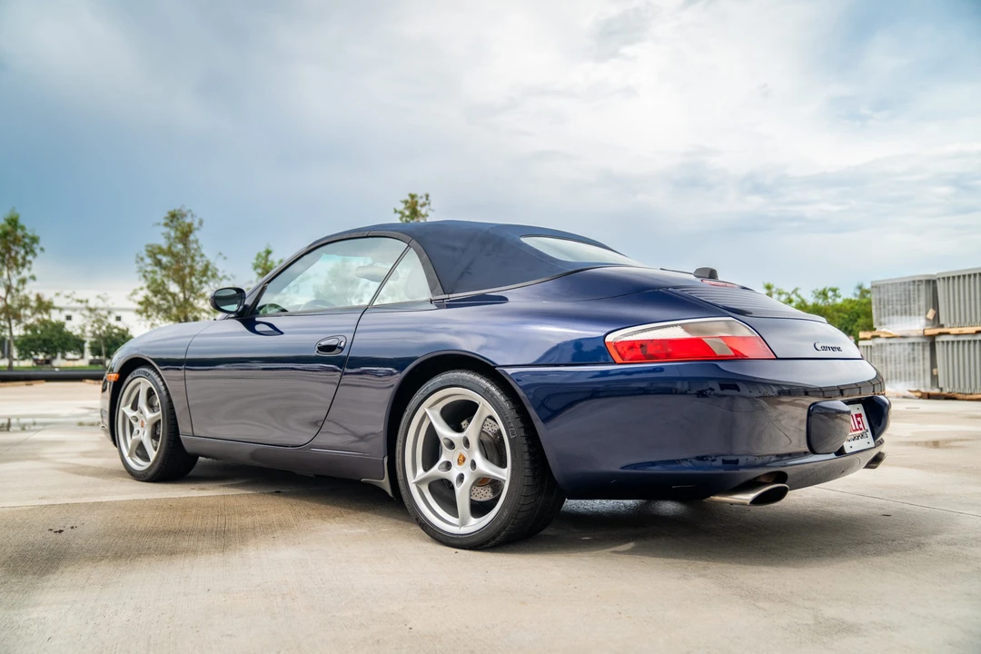 2002 Porsche 996 Carrera - Image 11 of 31