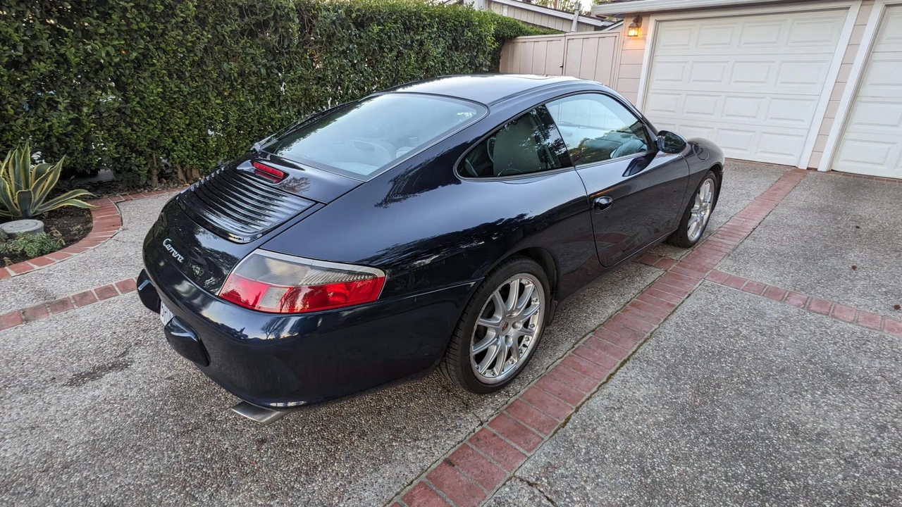 2002 Porsche 996 Carrera - Image 10 of 31
