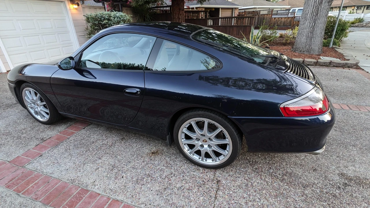 2002 Porsche 996 Carrera - Image 7 of 31
