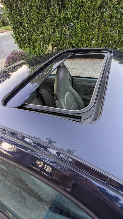2002 Porsche 996 Carrera - Image 19 of 31
