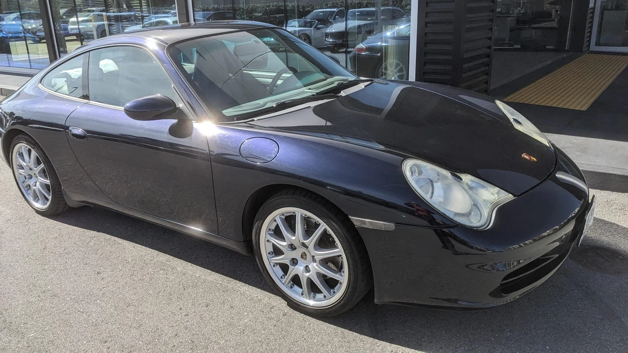 2002 Porsche 996 Carrera - Image 18 of 31