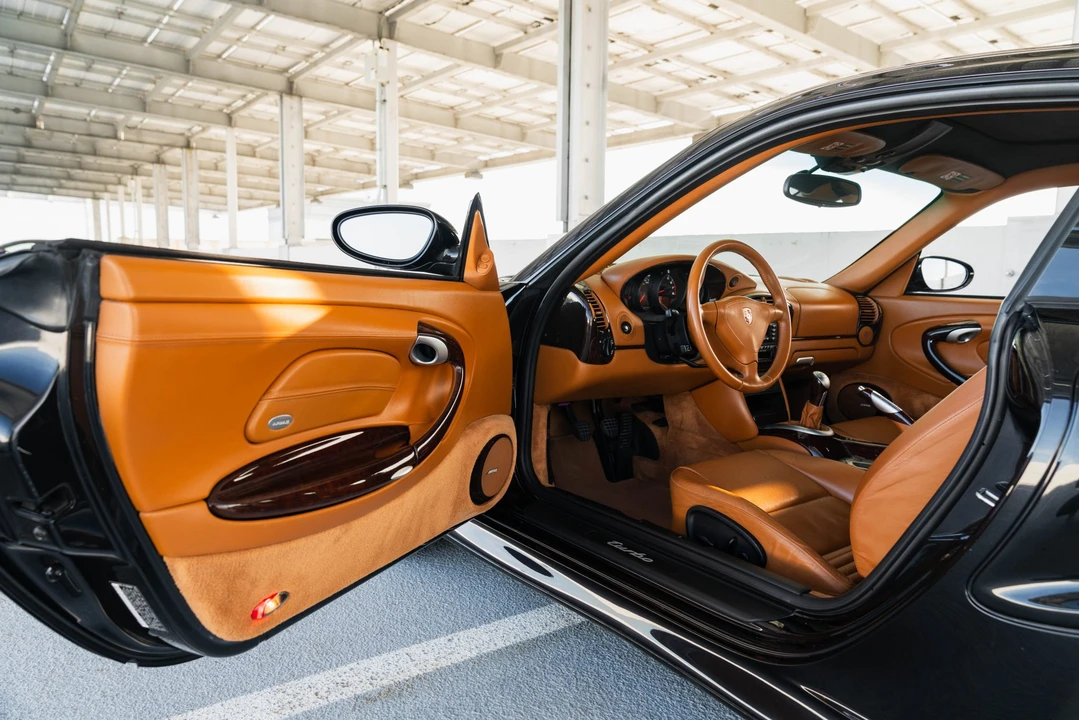 2002 Porsche 996 Turbo - Image 29 of 31