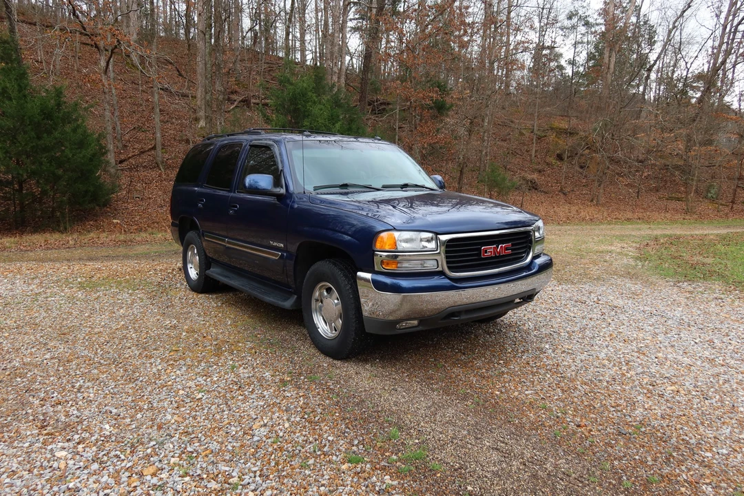 2003 GMC Yukon 2nd Gen - Image 11 of 31