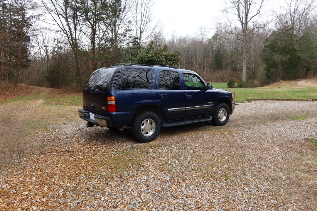 2003 GMC Yukon 2nd Gen - Image 8 of 31