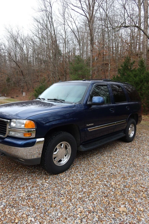 2003 GMC Yukon 2nd Gen - Image 12 of 31