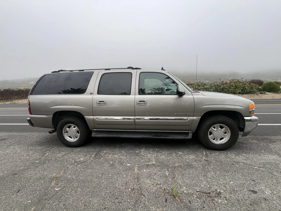 2003 GMC Yukon 2nd Gen - Image 13 of 31