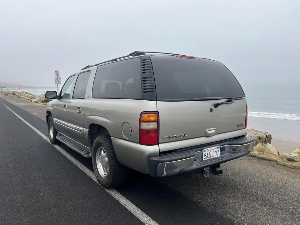 2003 GMC Yukon 2nd Gen - Image 9 of 31