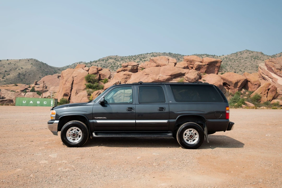 2003 GMC Yukon 2nd Gen - Image 27 of 31