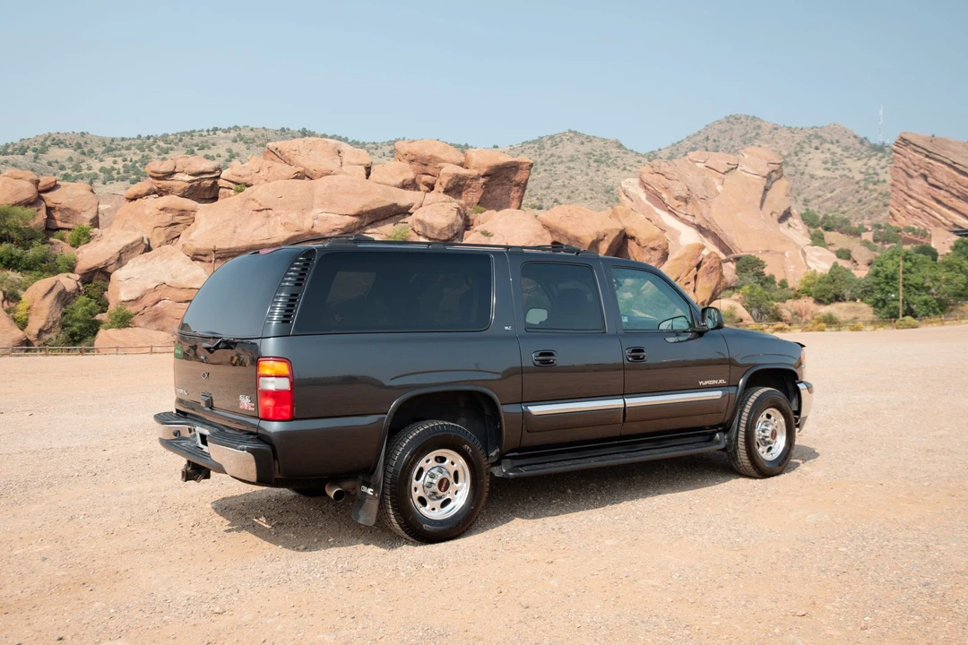 2003 GMC Yukon 2nd Gen - Image 19 of 31
