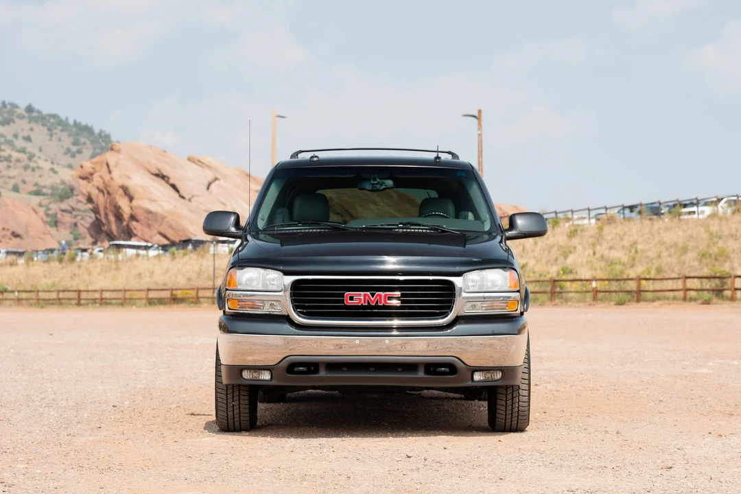 2003 GMC Yukon 2nd Gen - Image 5 of 31