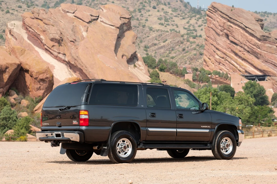 2003 GMC Yukon 2nd Gen - Image 18 of 31