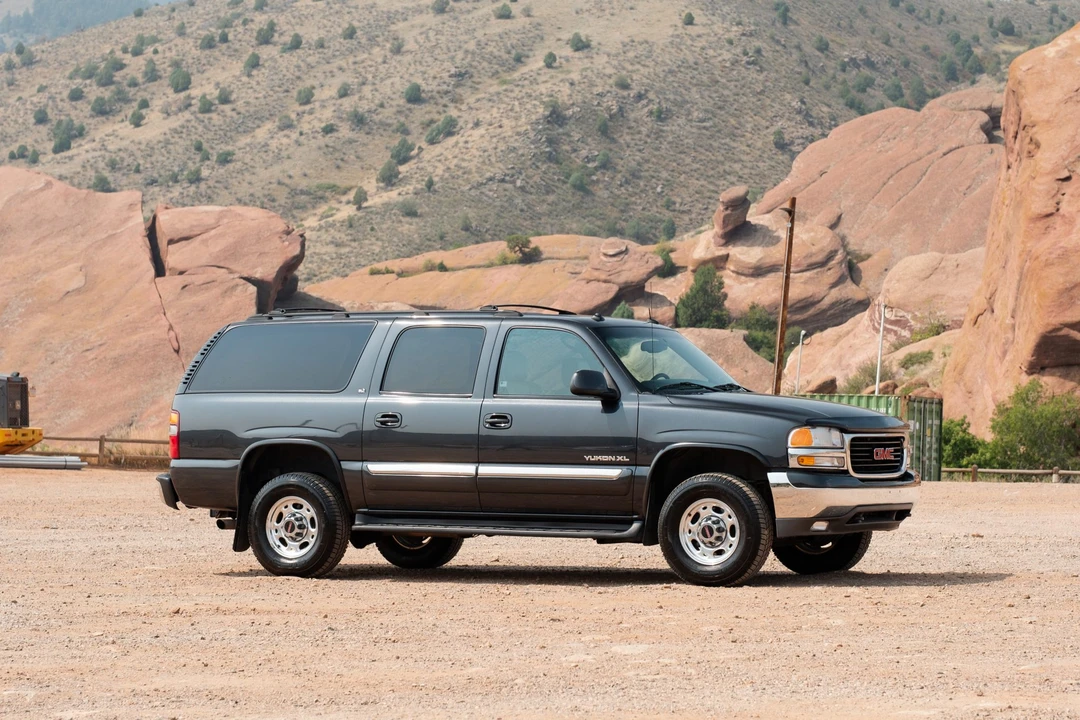 2003 GMC Yukon 2nd Gen - Image 15 of 31