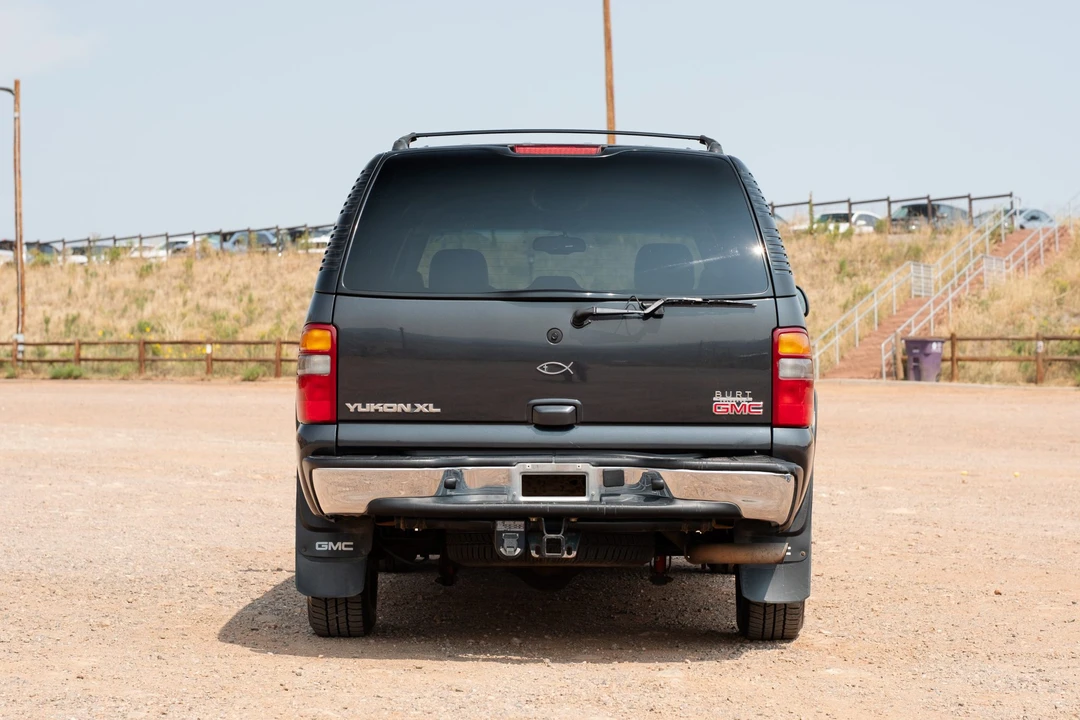 2003 GMC Yukon 2nd Gen - Image 23 of 31