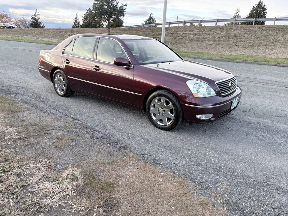 2003 Lexus LS 2nd Gen - Image 24 of 31