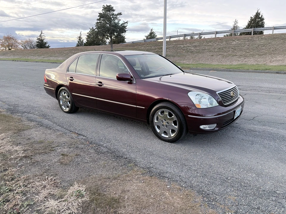 2003 Lexus LS 2nd Gen - Image 28 of 31