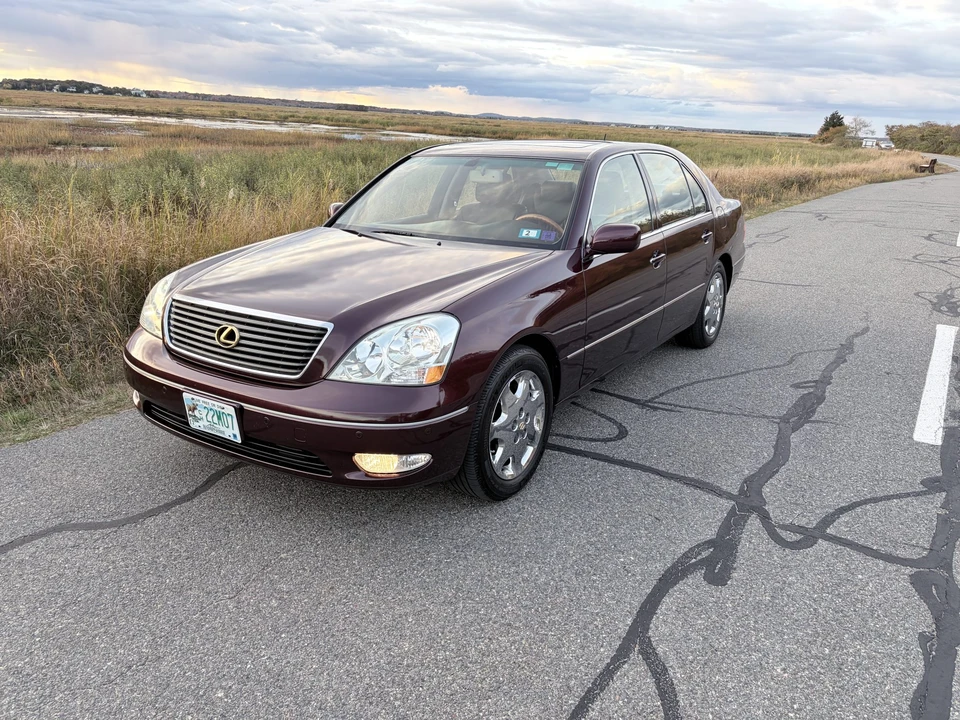 2003 Lexus LS 2nd Gen - Image 3 of 31
