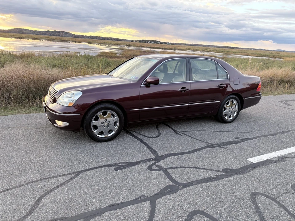 2003 Lexus LS 2nd Gen - Image 10 of 31