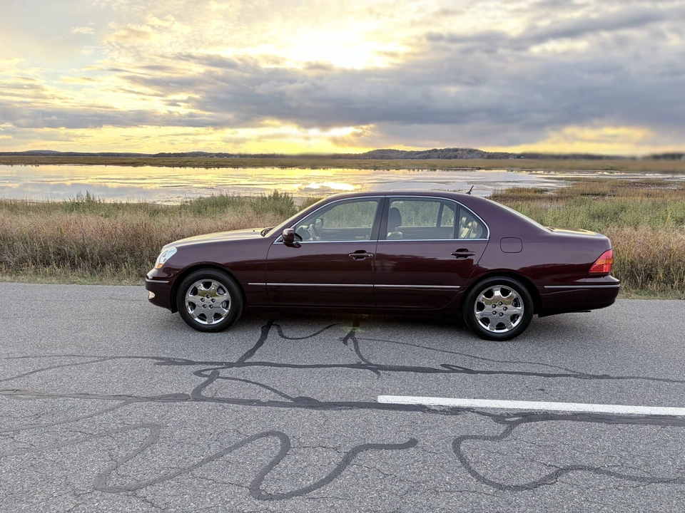 2003 Lexus LS 2nd Gen - Image 11 of 31