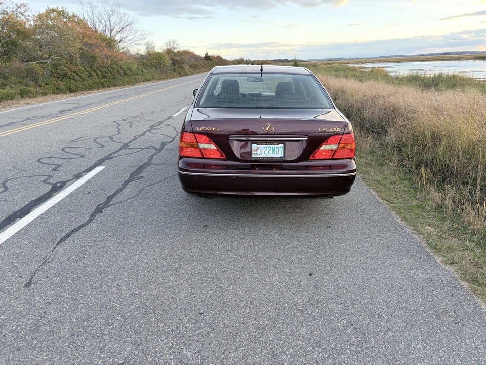 2003 Lexus LS 2nd Gen - Image 15 of 31