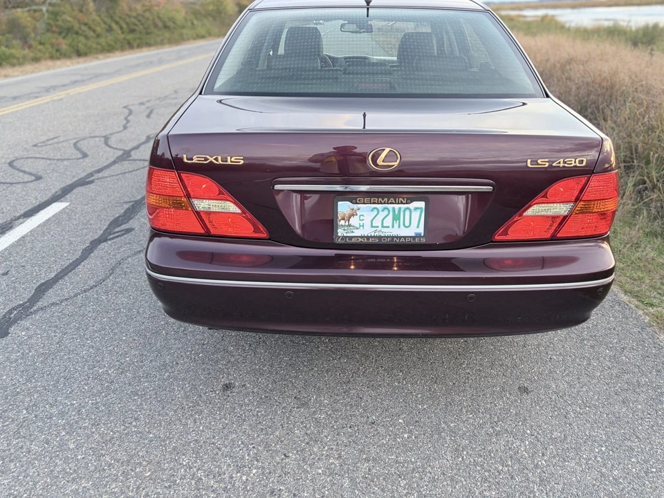 2003 Lexus LS 2nd Gen - Image 16 of 31