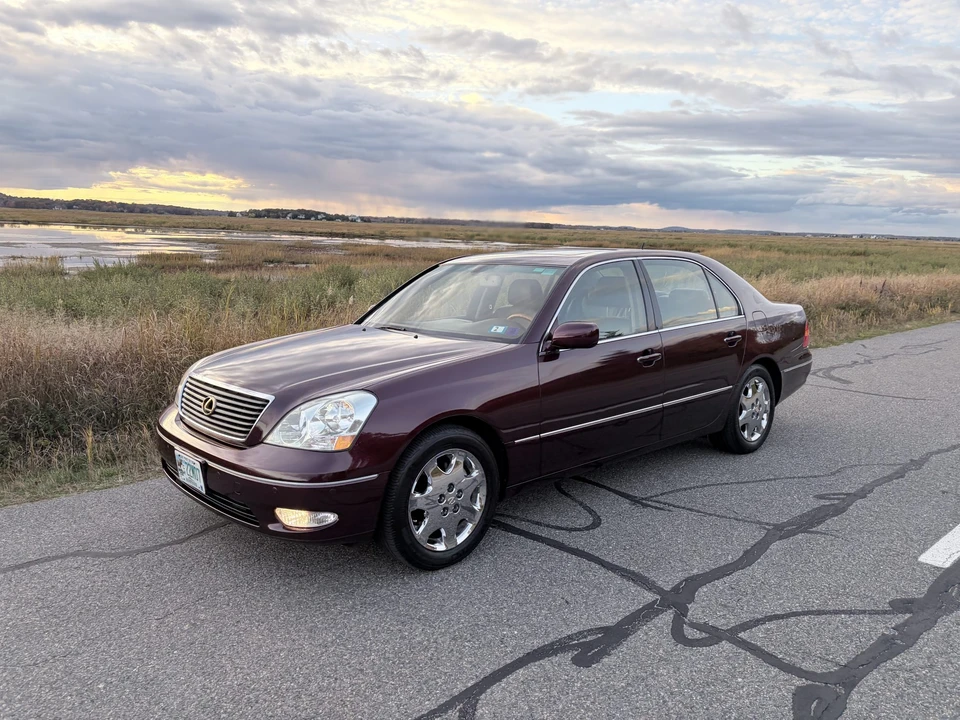 2003 Lexus LS 2nd Gen - Image 5 of 31