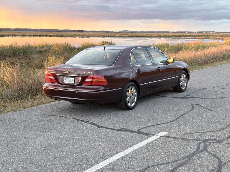 2003 Lexus LS 2nd Gen - Image 19 of 31