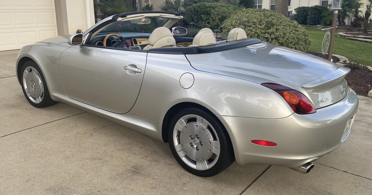 2003 Lexus SC430 - Image 10 of 31