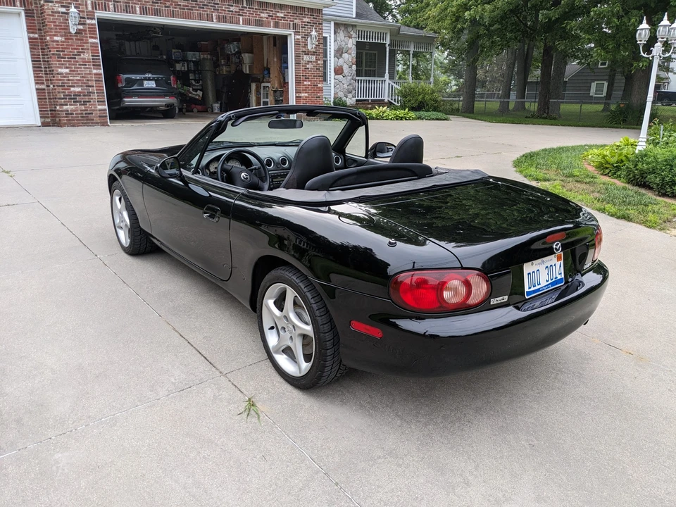 2003 Mazda NB MX-5 Miata - Image 20 of 31