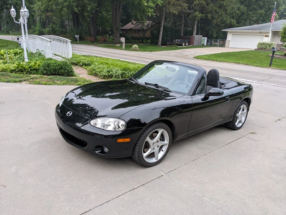2003 Mazda NB MX-5 Miata - Image 18 of 31