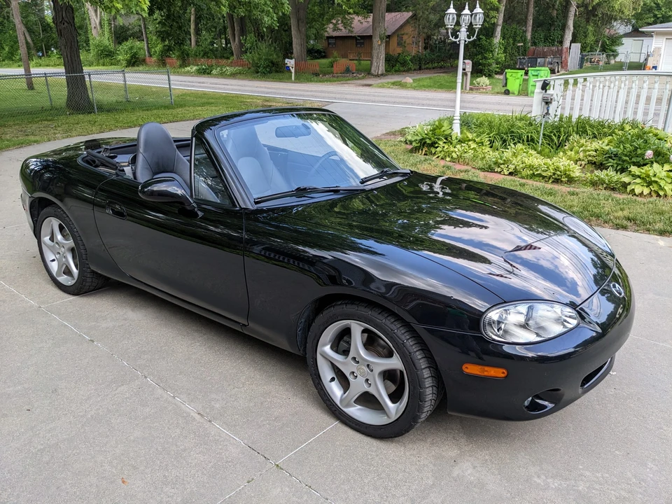 2003 Mazda NB MX-5 Miata - Image 8 of 31
