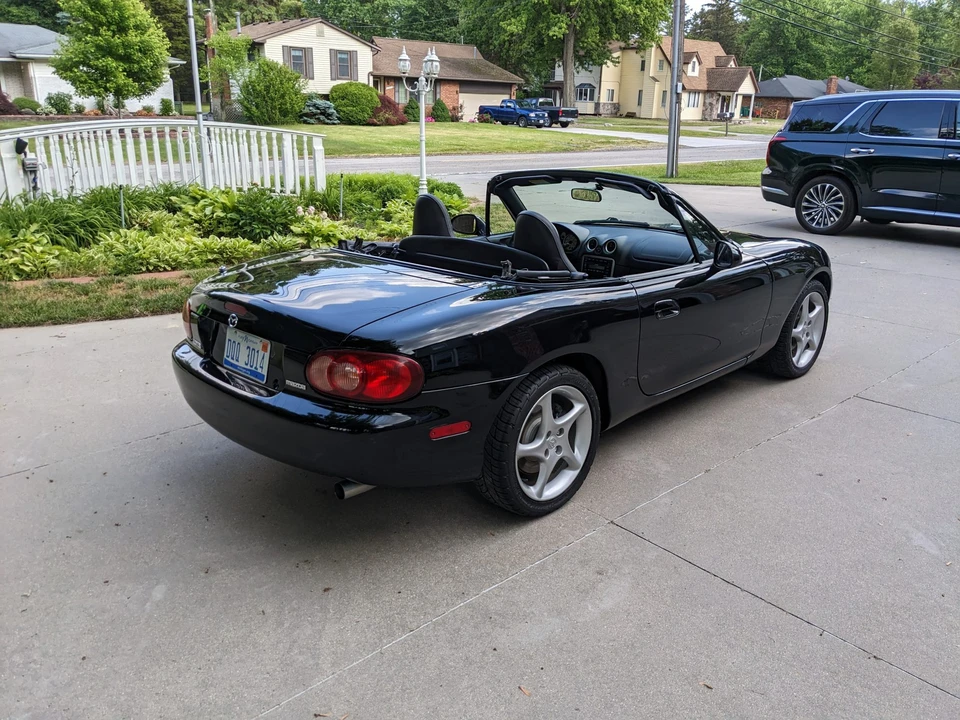 2003 Mazda NB MX-5 Miata - Image 6 of 31