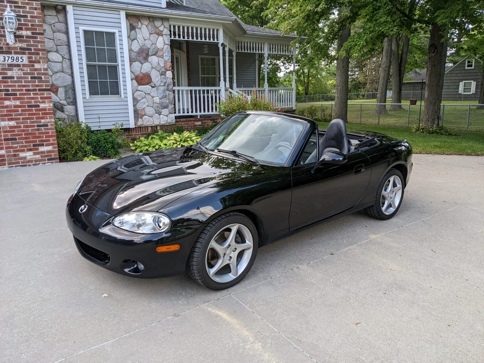 2003 Mazda NB MX-5 Miata - Image 2 of 31