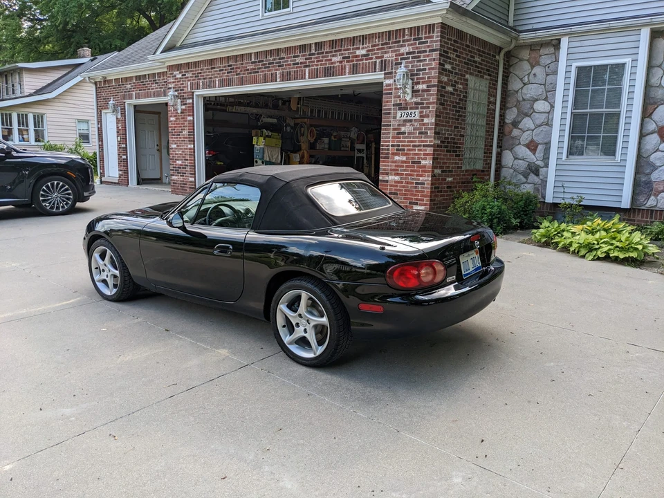 2003 Mazda NB MX-5 Miata - Image 12 of 31