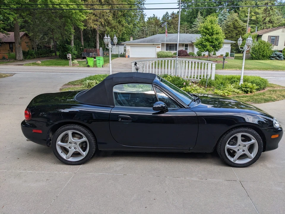 2003 Mazda NB MX-5 Miata - Image 17 of 31