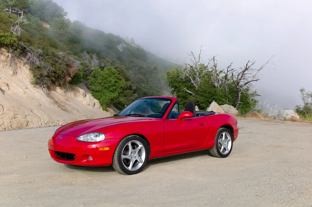 2003 Mazda NB MX-5 Miata - Image 4 of 31