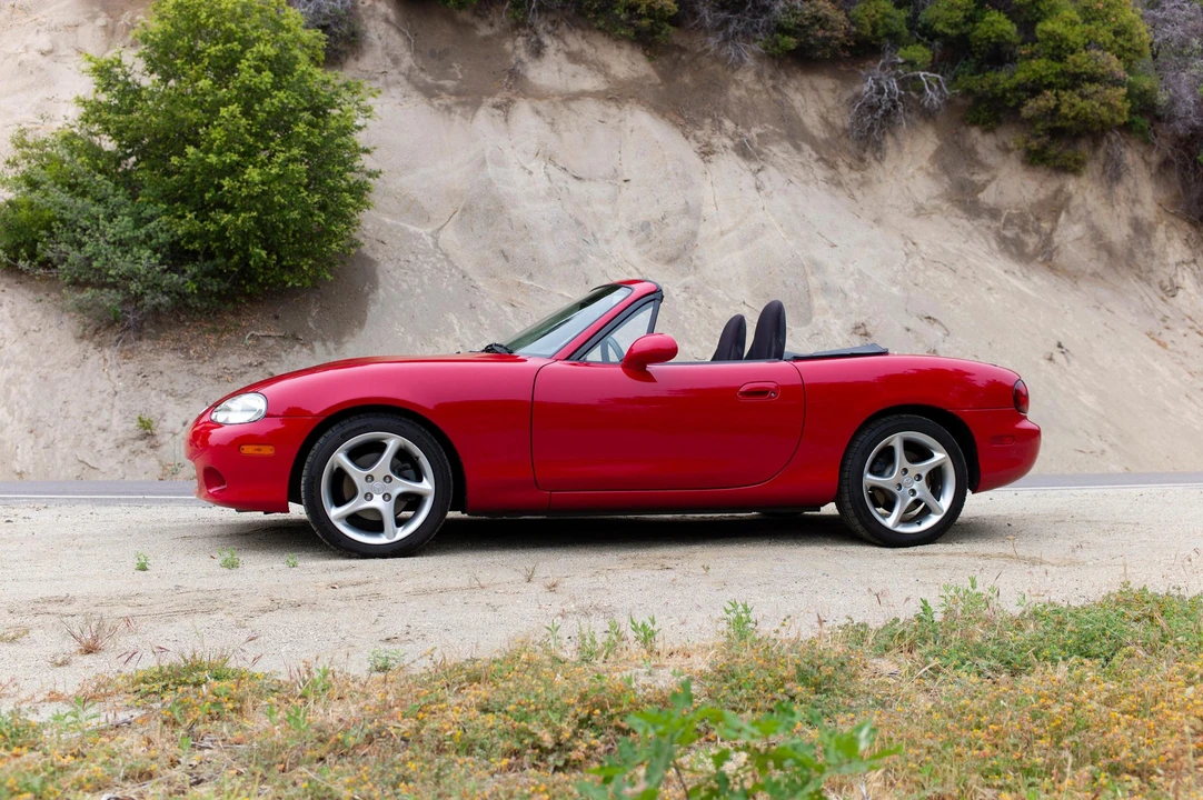 2003 Mazda NB MX-5 Miata - Image 7 of 31