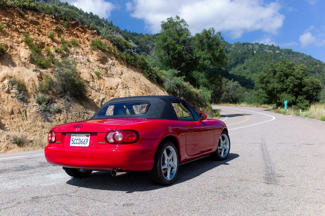 2003 Mazda NB MX-5 Miata - Image 9 of 31