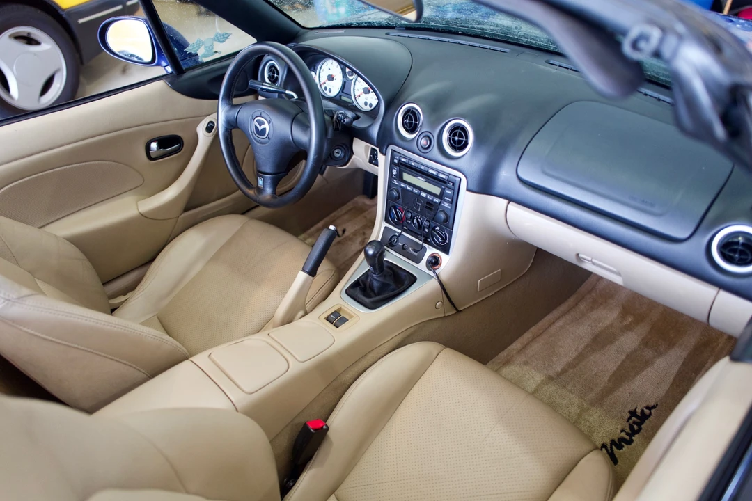 2003 Mazda NB MX-5 Miata - Image 28 of 31