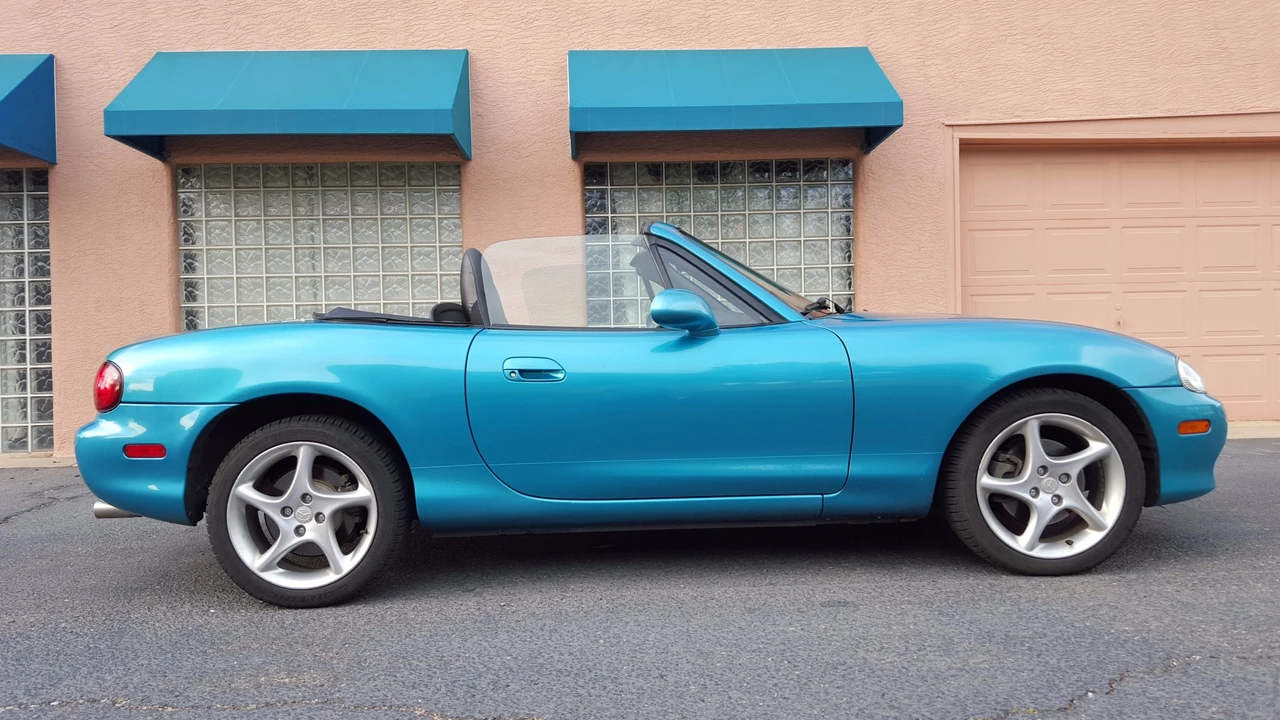 2003 Mazda NB MX-5 Miata - Image 4 of 31