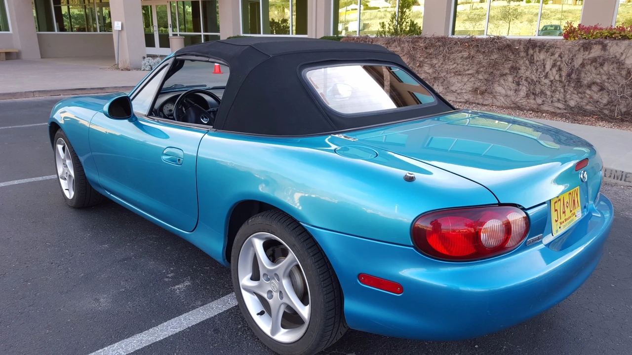 2003 Mazda NB MX-5 Miata - Image 11 of 31