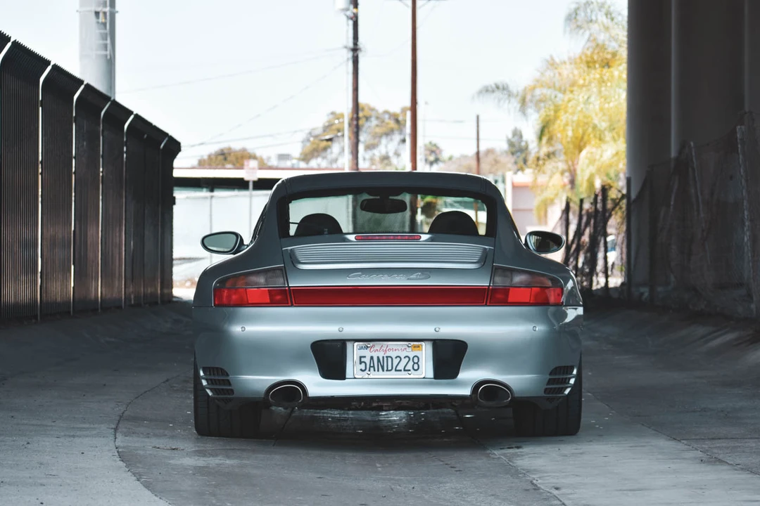 2003 Porsche 996 Carrera 4S - Image 12 of 31