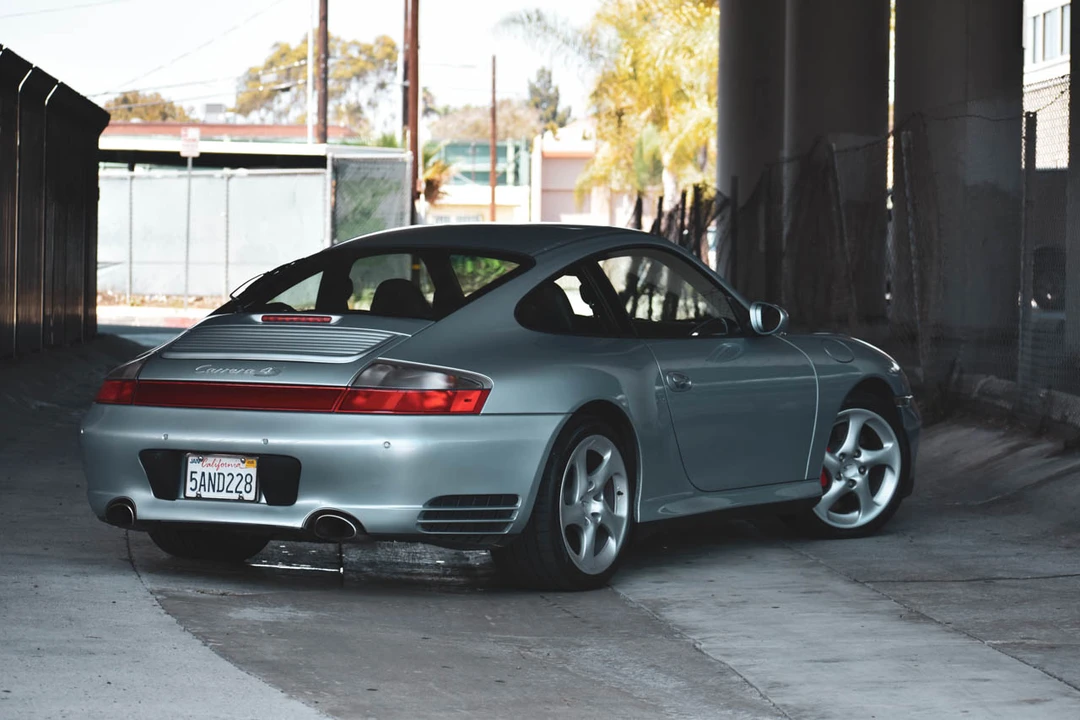 2003 Porsche 996 Carrera 4S - Image 8 of 31